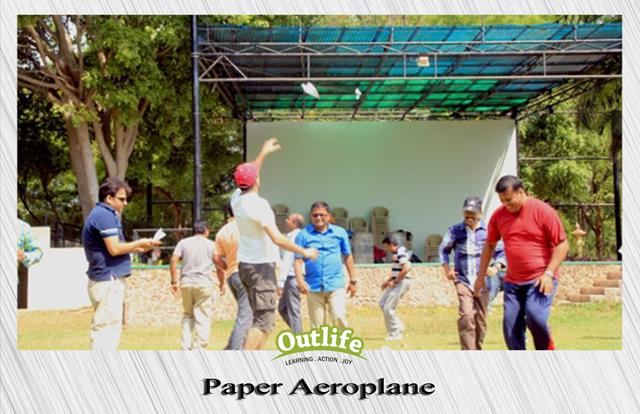 Team Building Energizer paper aeroplane