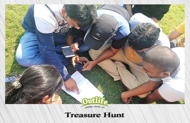 Treasure Hunt Team Building
